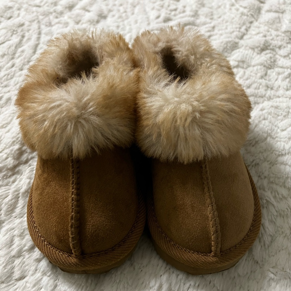 Toddler slippers